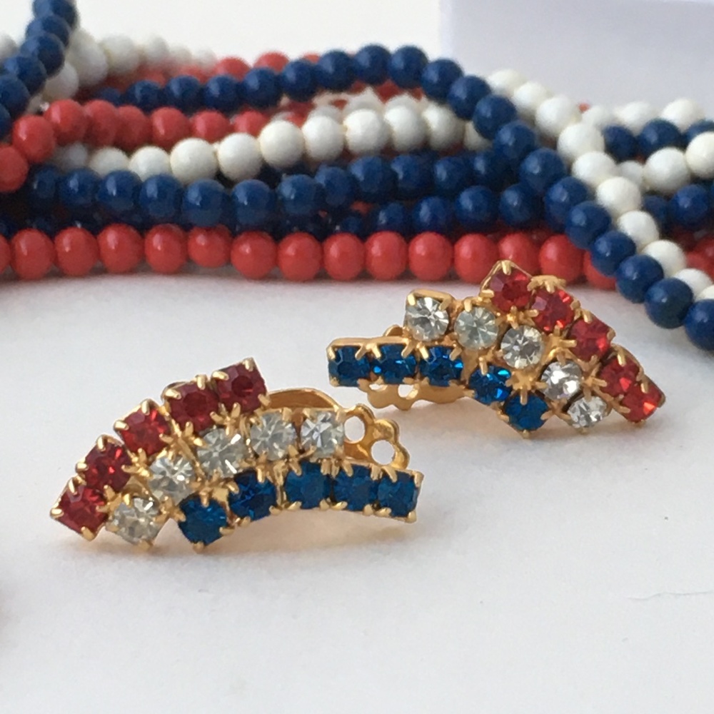 Vintage Red White & Blue American Clip Earrings - Picture 2 of 8